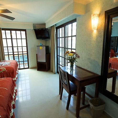 Hotel Isleno Isla Mujeres Buitenkant foto