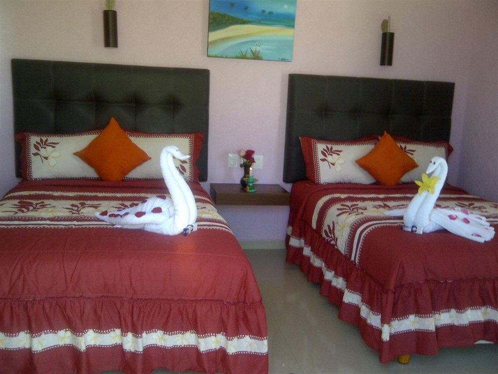 Hotel Isleno Isla Mujeres Buitenkant foto