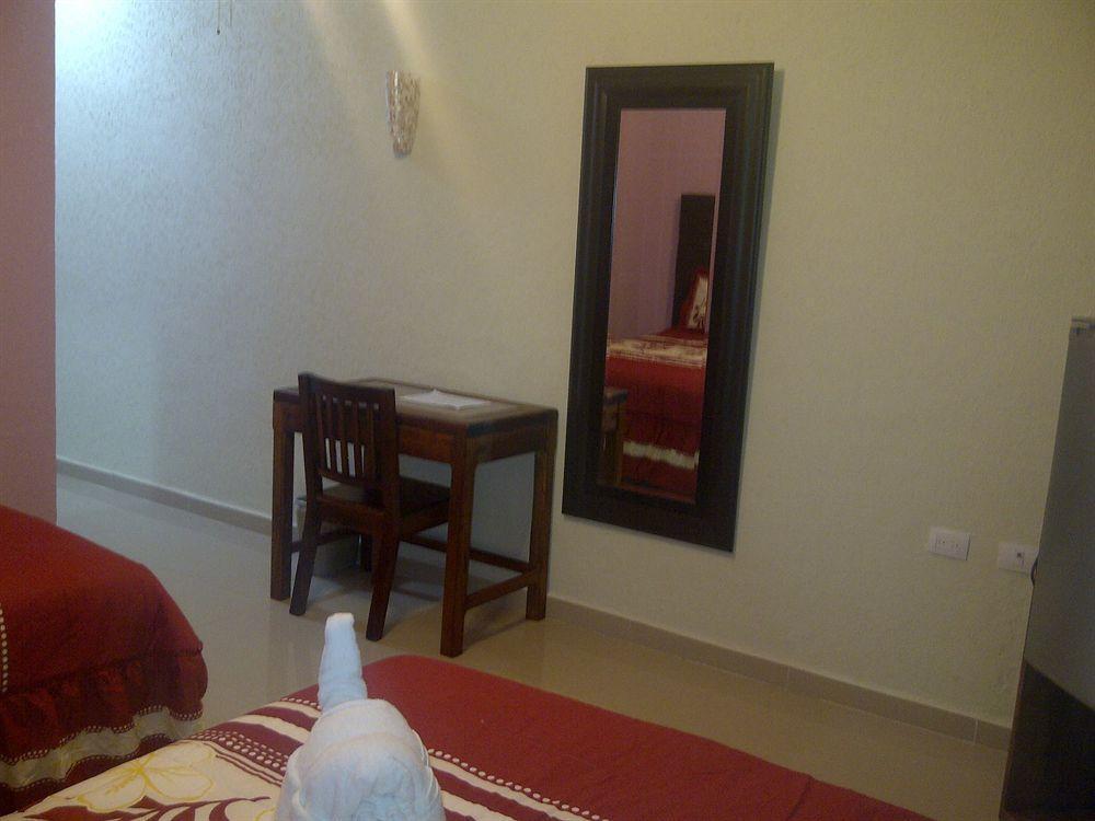 Hotel Isleno Isla Mujeres Buitenkant foto