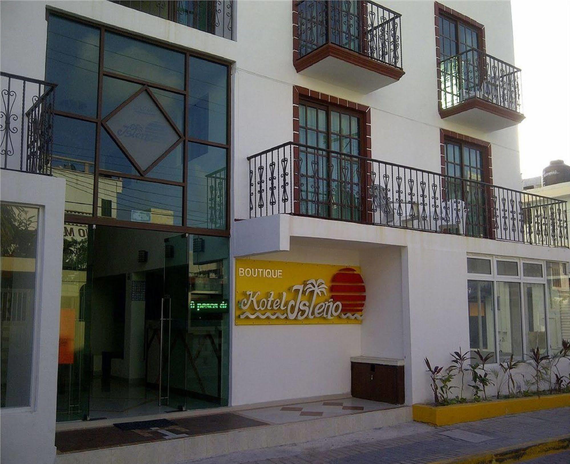 Hotel Isleno Isla Mujeres Buitenkant foto