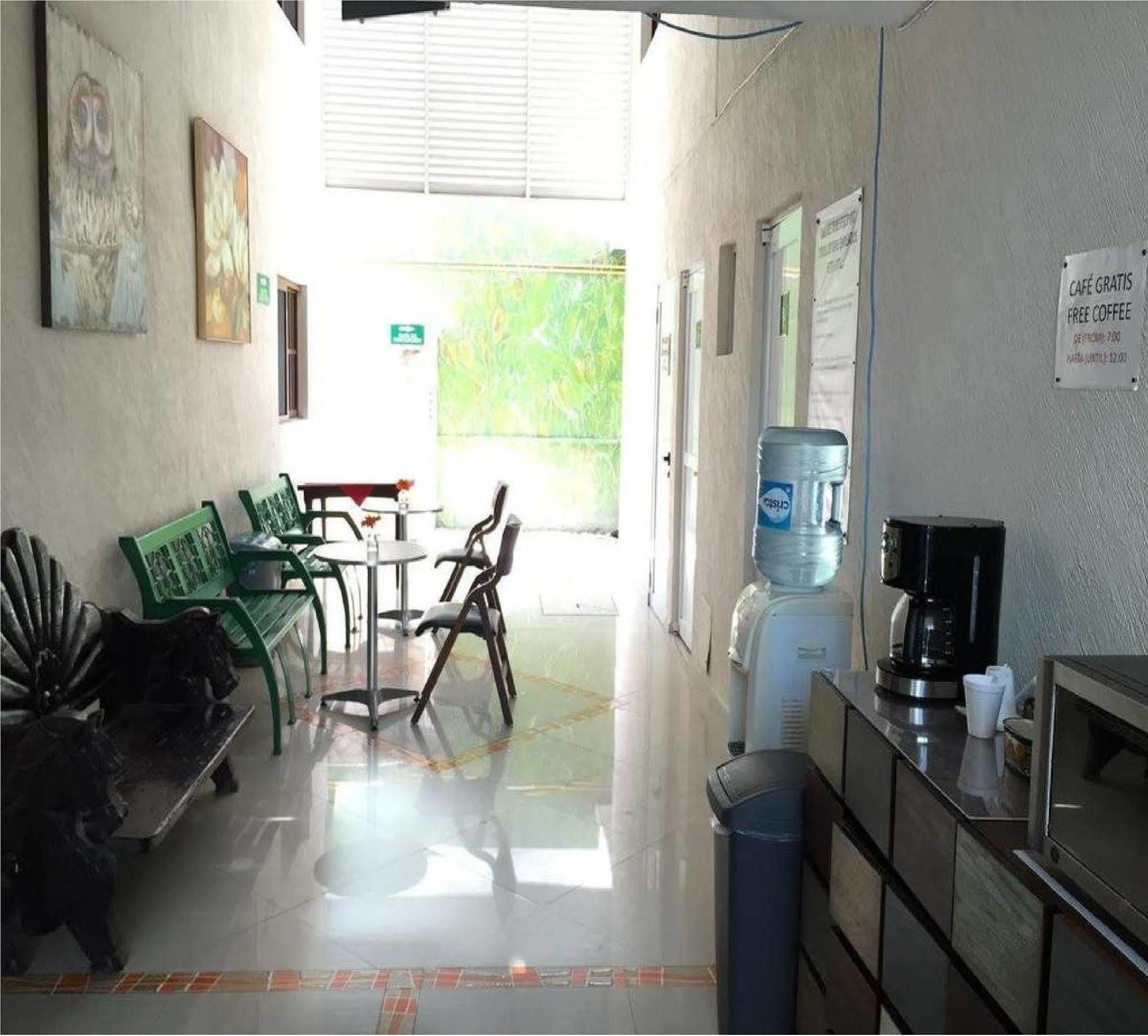 Hotel Isleno Isla Mujeres Buitenkant foto
