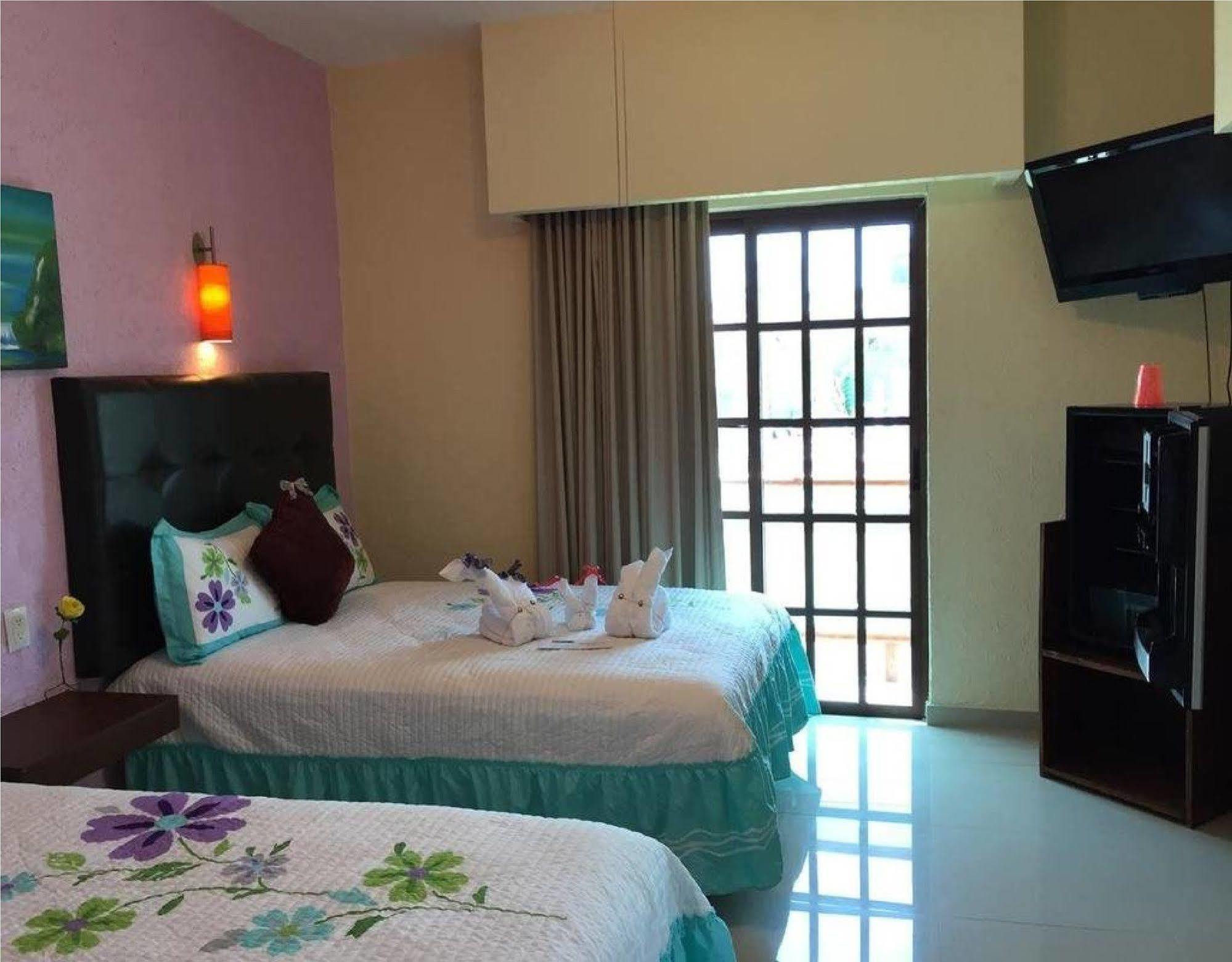 Hotel Isleno Isla Mujeres Buitenkant foto